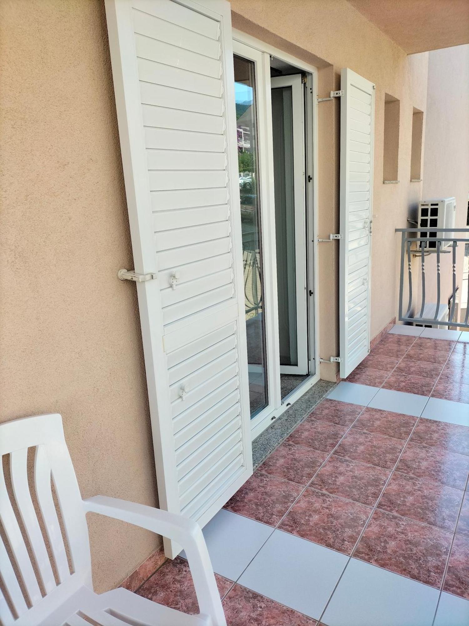 Studie-Apartment In Makarska, Kroatien Eksteriør bilde
