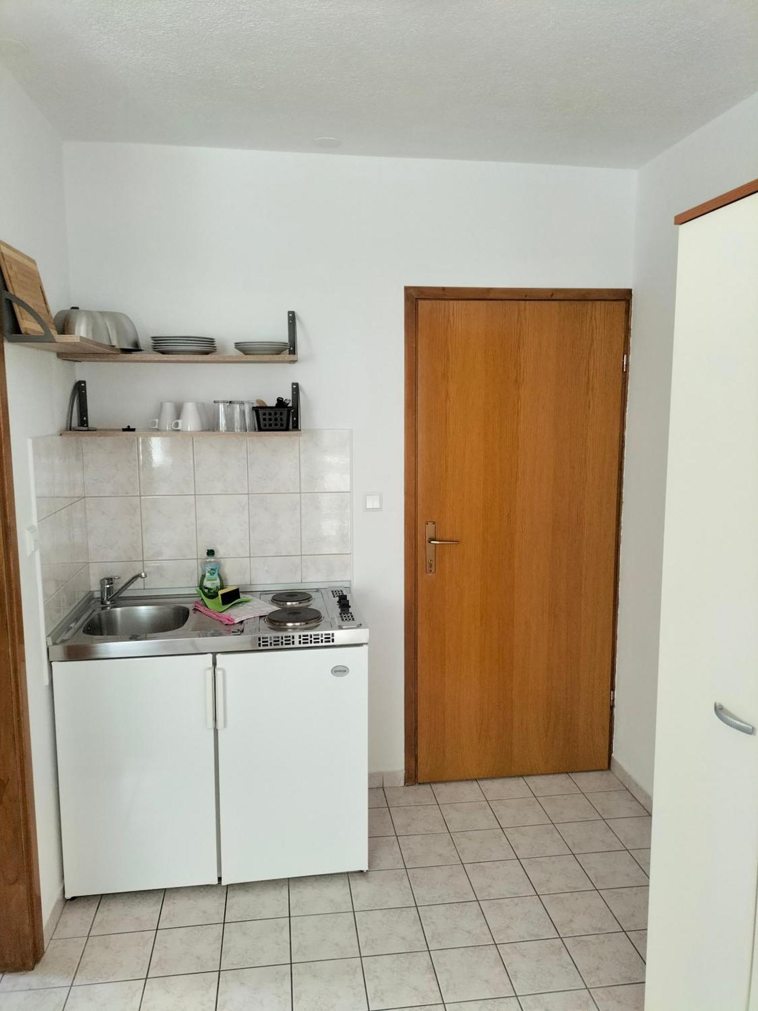 Studie-Apartment In Makarska, Kroatien Eksteriør bilde